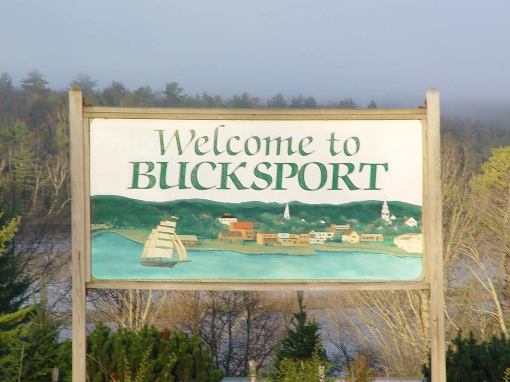 Bucksport Inn Екстер'єр фото